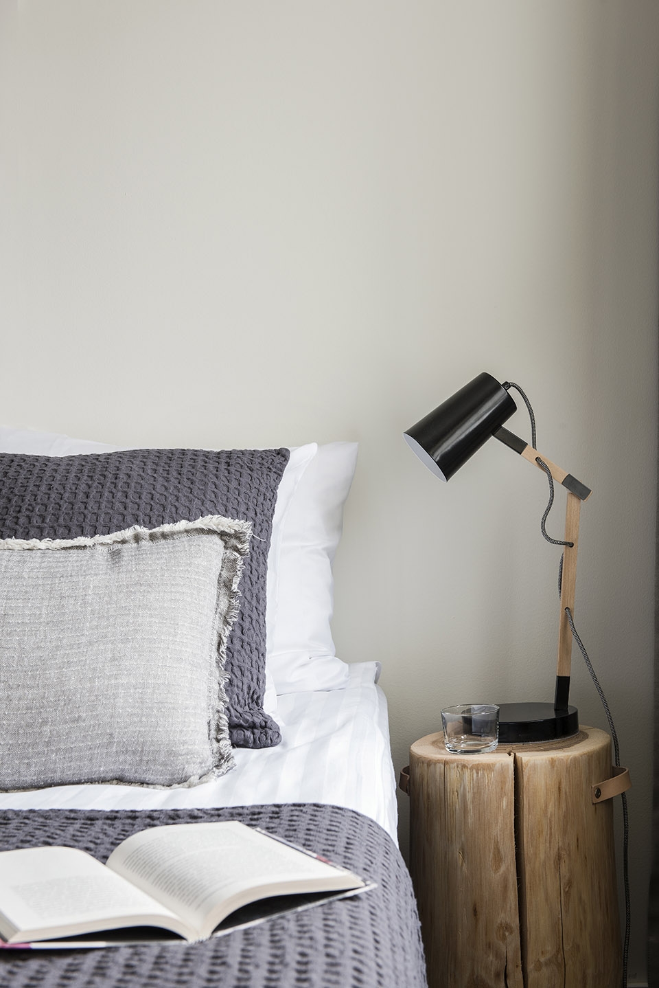 芬兰 Jyväskylä 旅馆·极简生态的共享空间-18