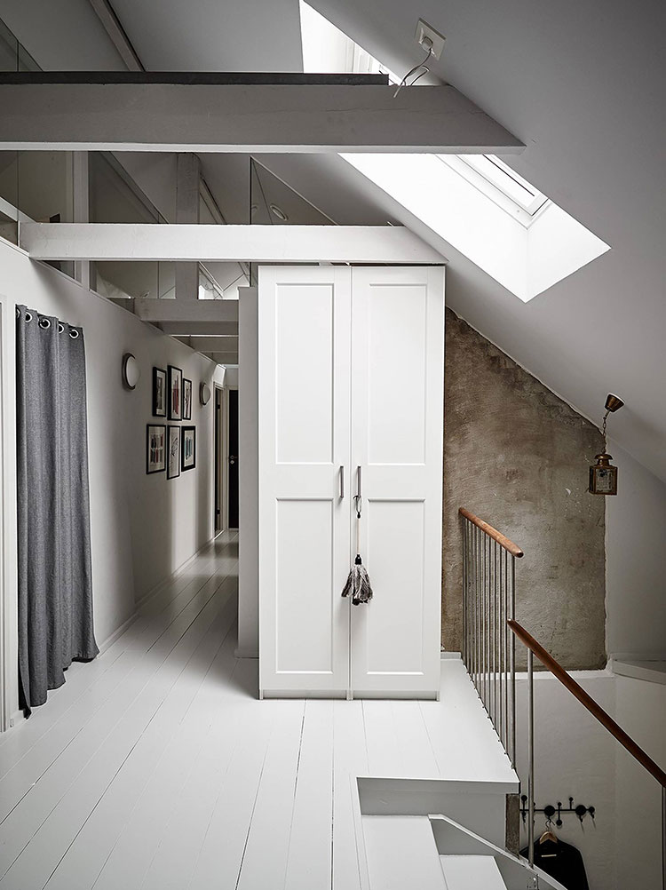 原始墙壁打造的极简北欧阁楼公寓-14