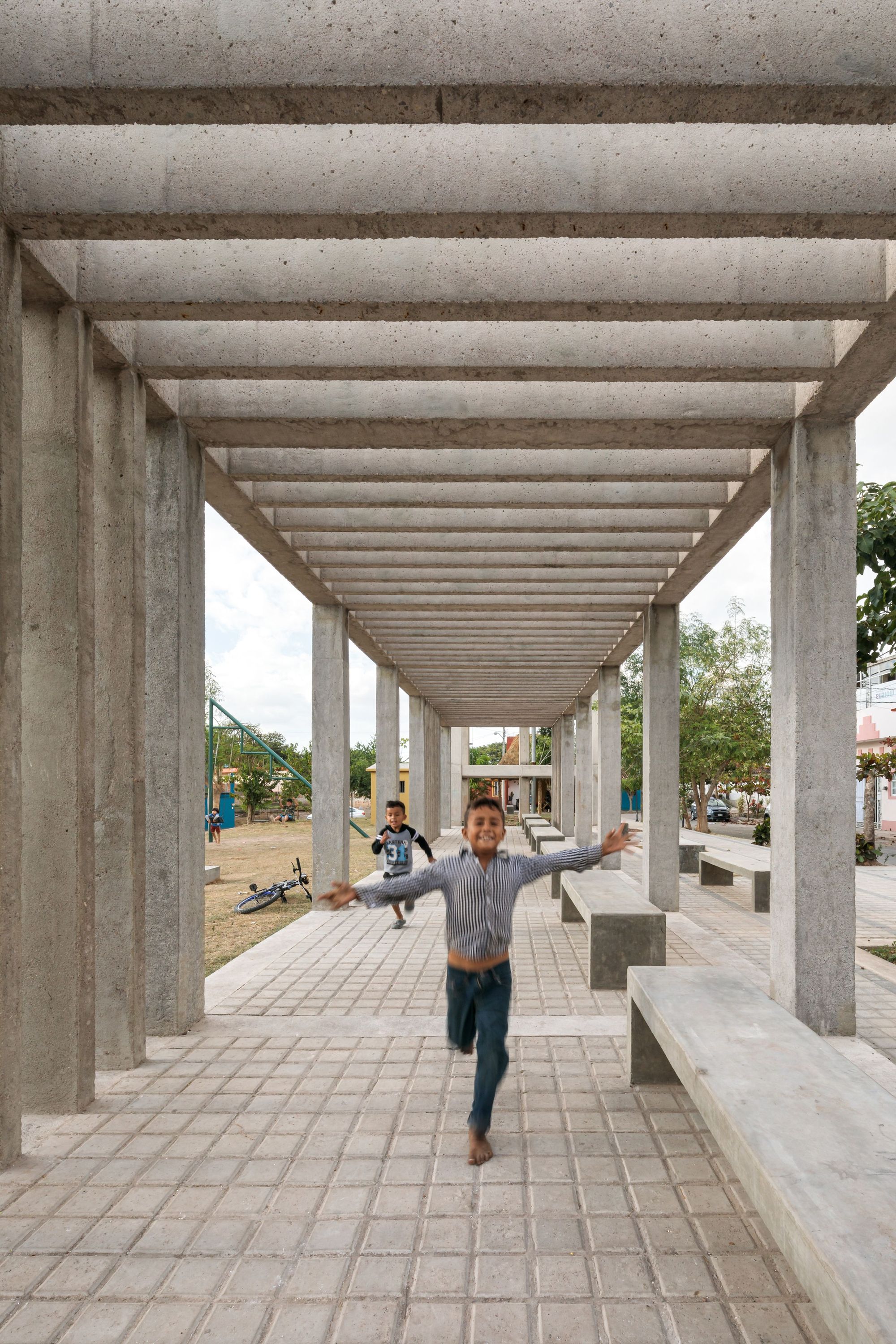 墨西哥阿卡波内塔公园 | 公共空间的新生-6