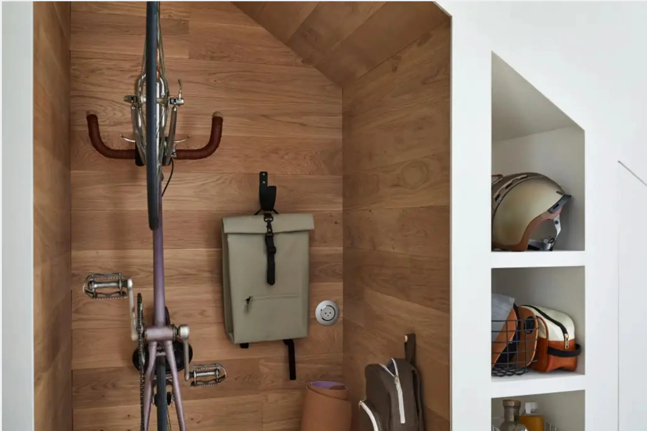 利用楼梯下的空间 | 三种创意设计方案-8