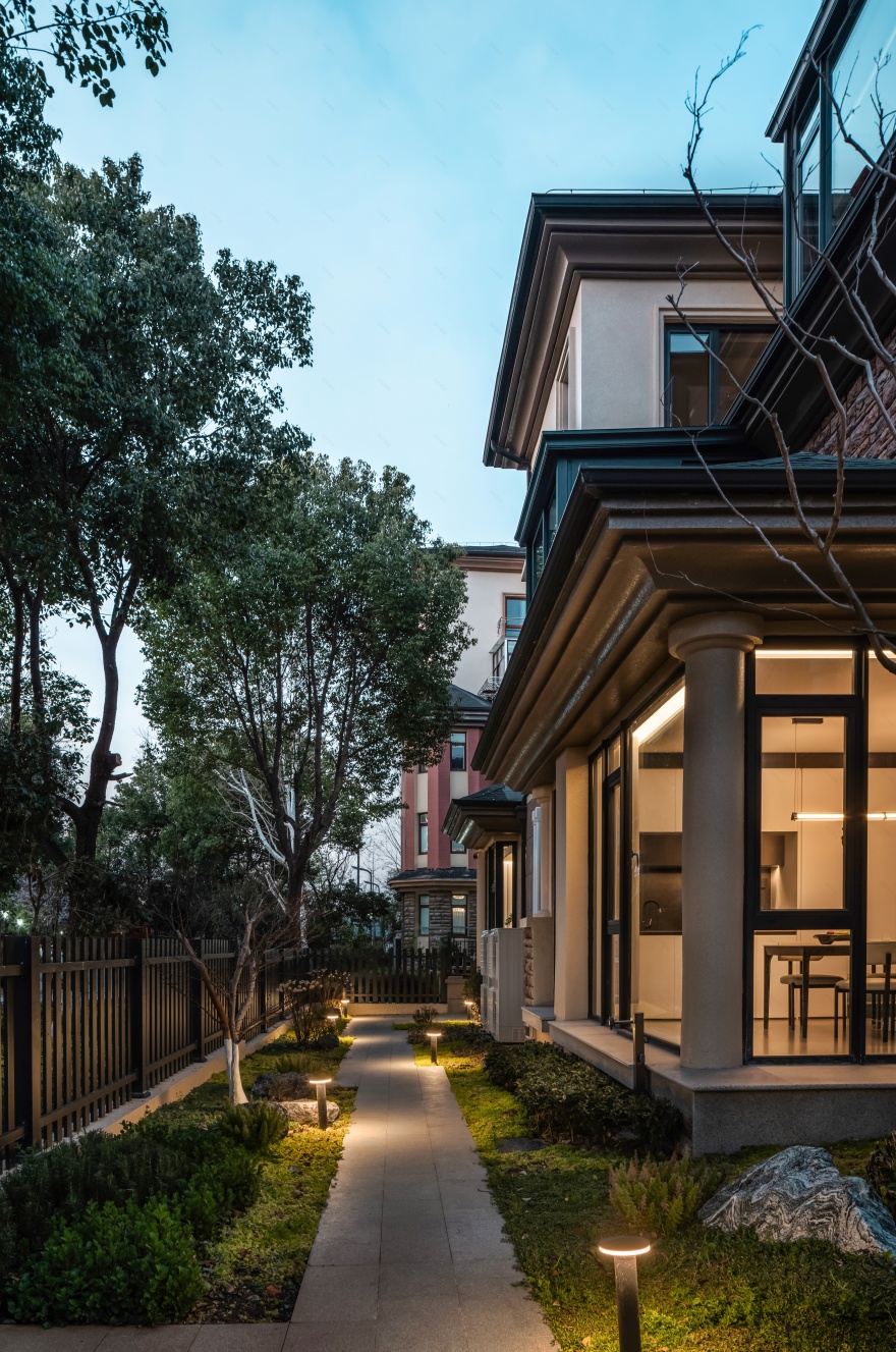 黑白重构,400㎡四层别墅的极简新生丨北岩-52