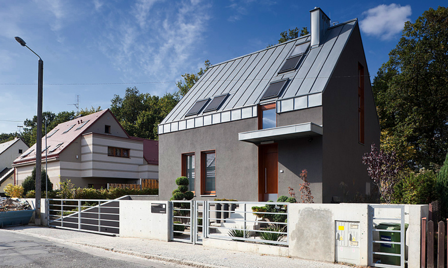 small house for a single-9