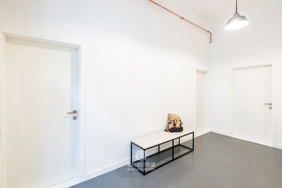 匈牙利一分三小型公寓-7