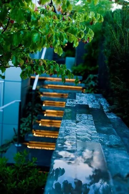 狭长院子变身艺术空间的设计秘密-34