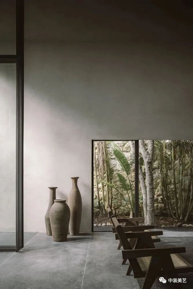 Top Case/打造平凡的惊喜--极简避世豪宅，养老的完美宅空间-31