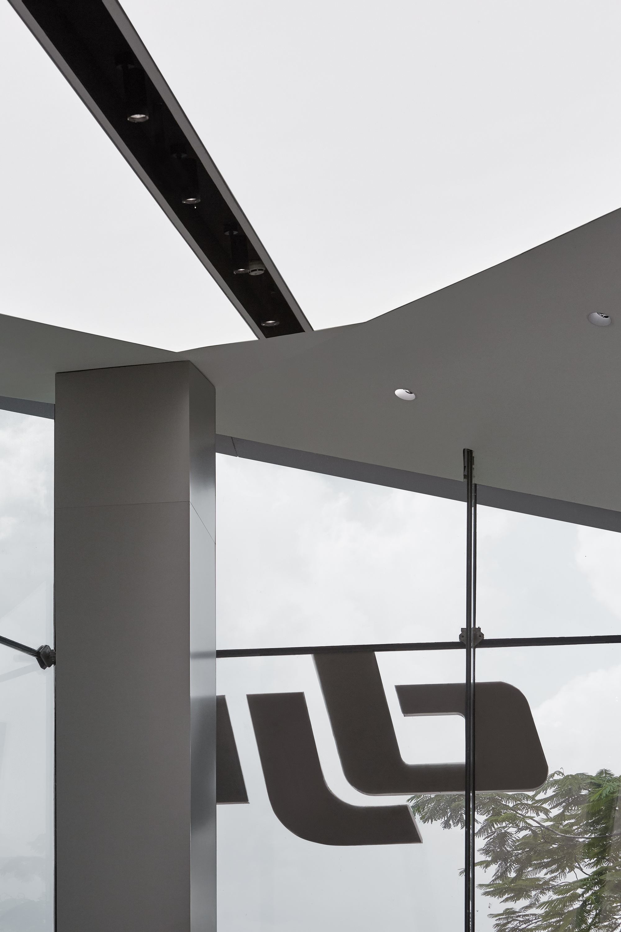 大疆线下零售店丨中国佛山丨E Studio 壹所设计-23