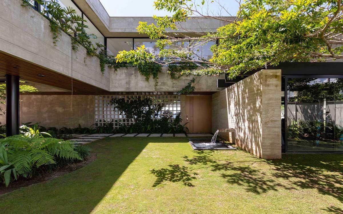 哥伦比亚寒带山间别墅，自然与建筑的和谐交融-1