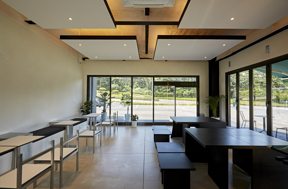 20 平米咖啡厅的照明设计亮点-13