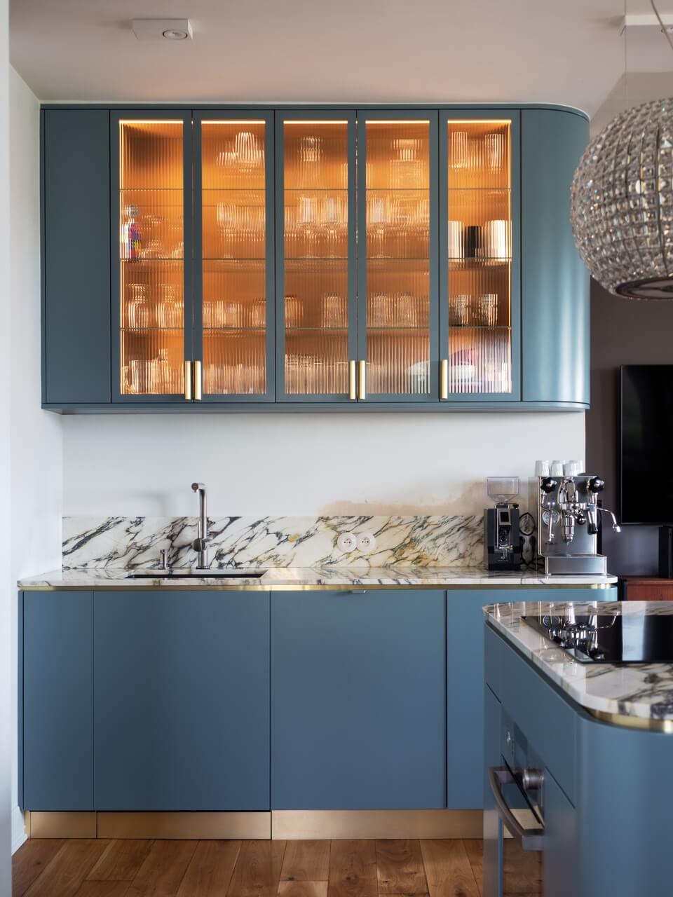 Aranżacja kuchni w stylu włoskich lat 50. - styl i niebanalny design - PLN Design-0