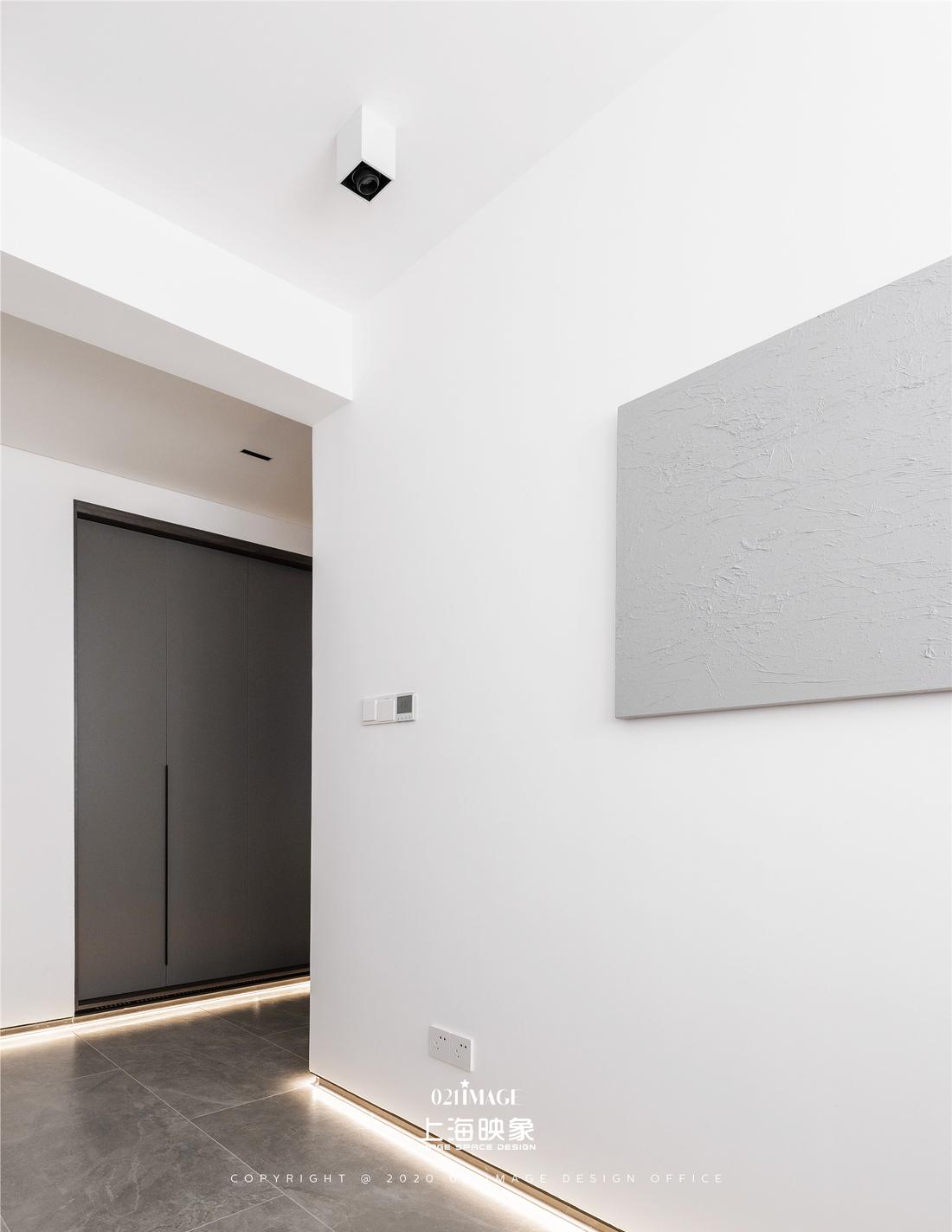 上海平层住宅设计,智能家居与空间利用的完美结合-5