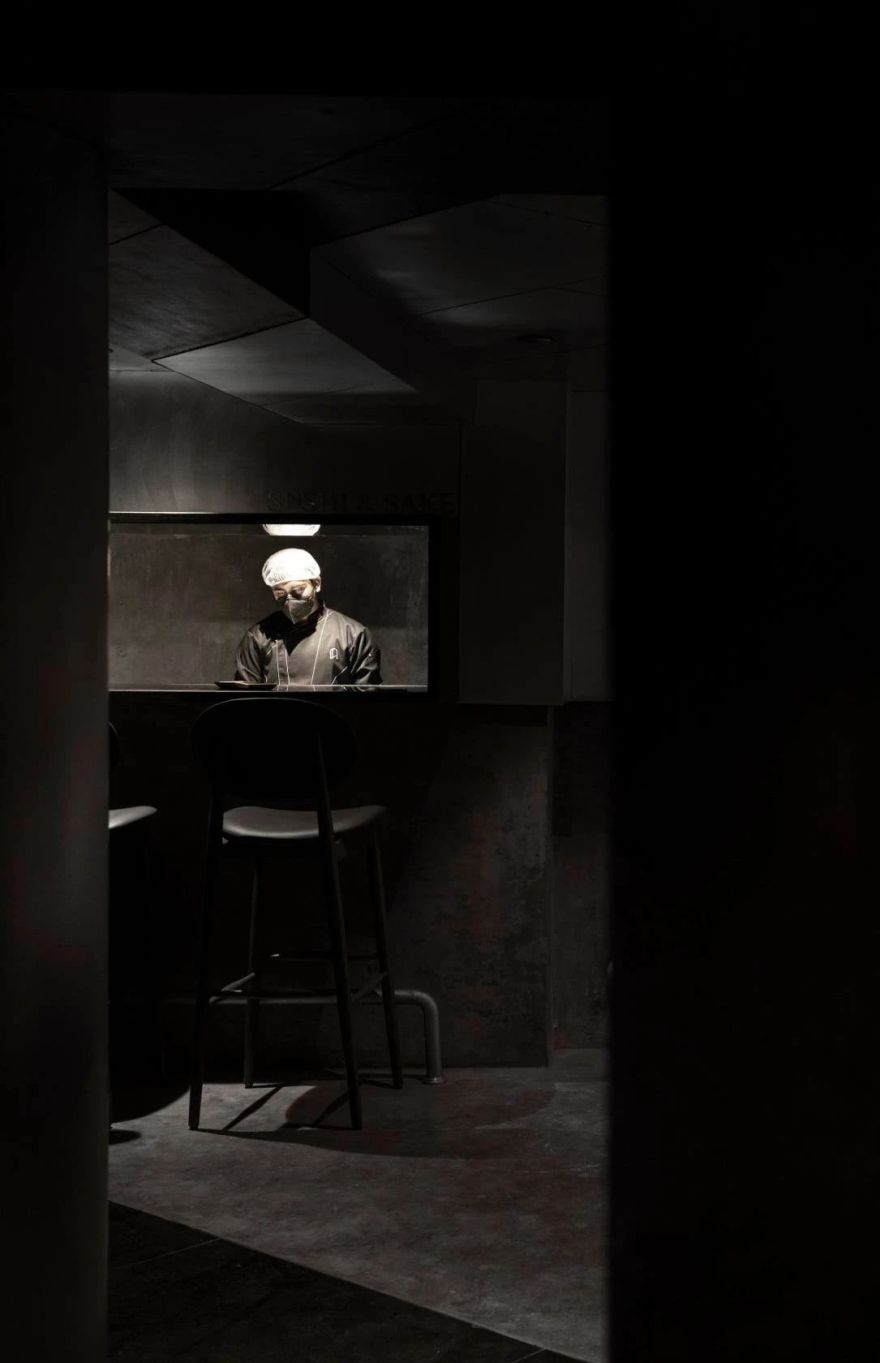 暗黑式混凝土结构鸡尾酒吧设计丨印度新德里丨RENESA ARCHITECTURE DESIGN-51