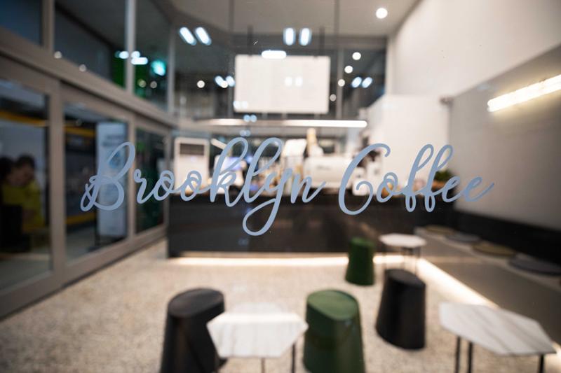 首尔布鲁克林咖啡馆 | 简约现代的十坪空间设计-9