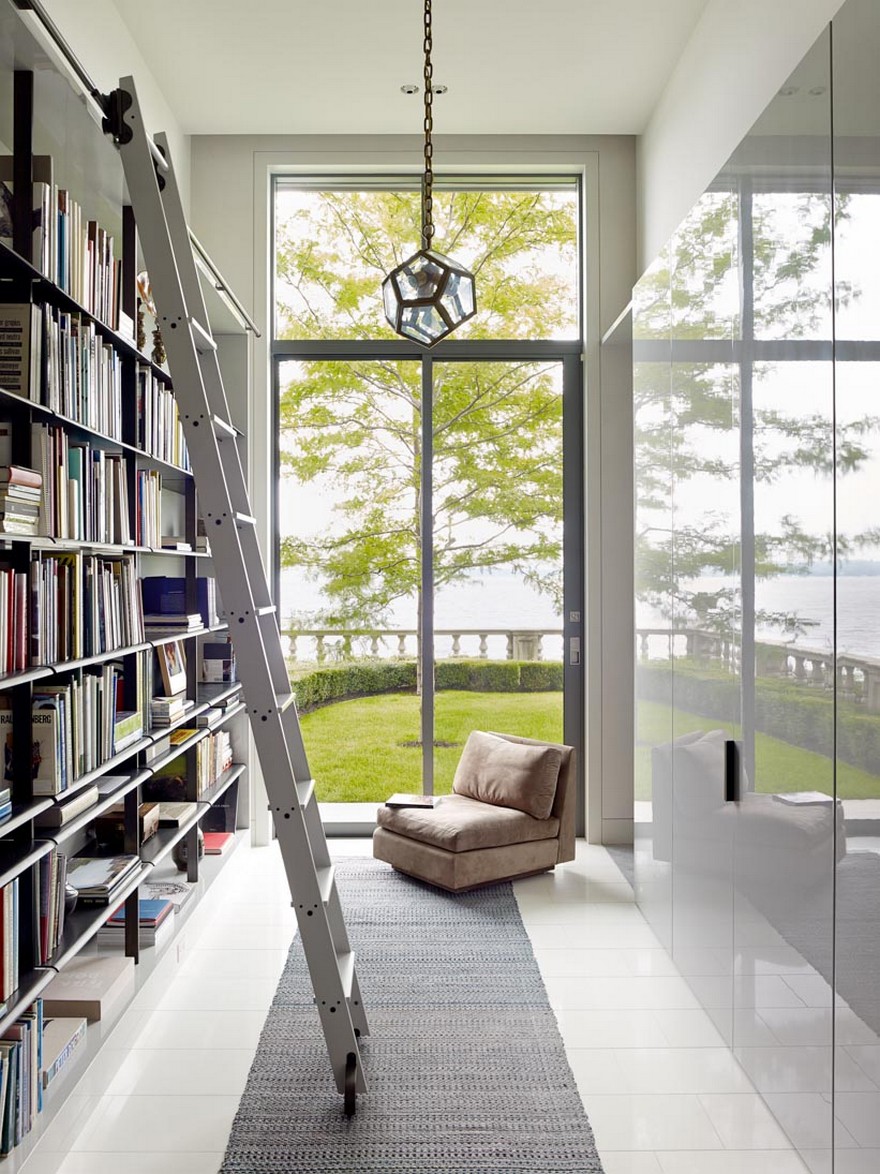 Modern Lakeside House Designed to Provide Unimpeded Views Out Across the Water-25