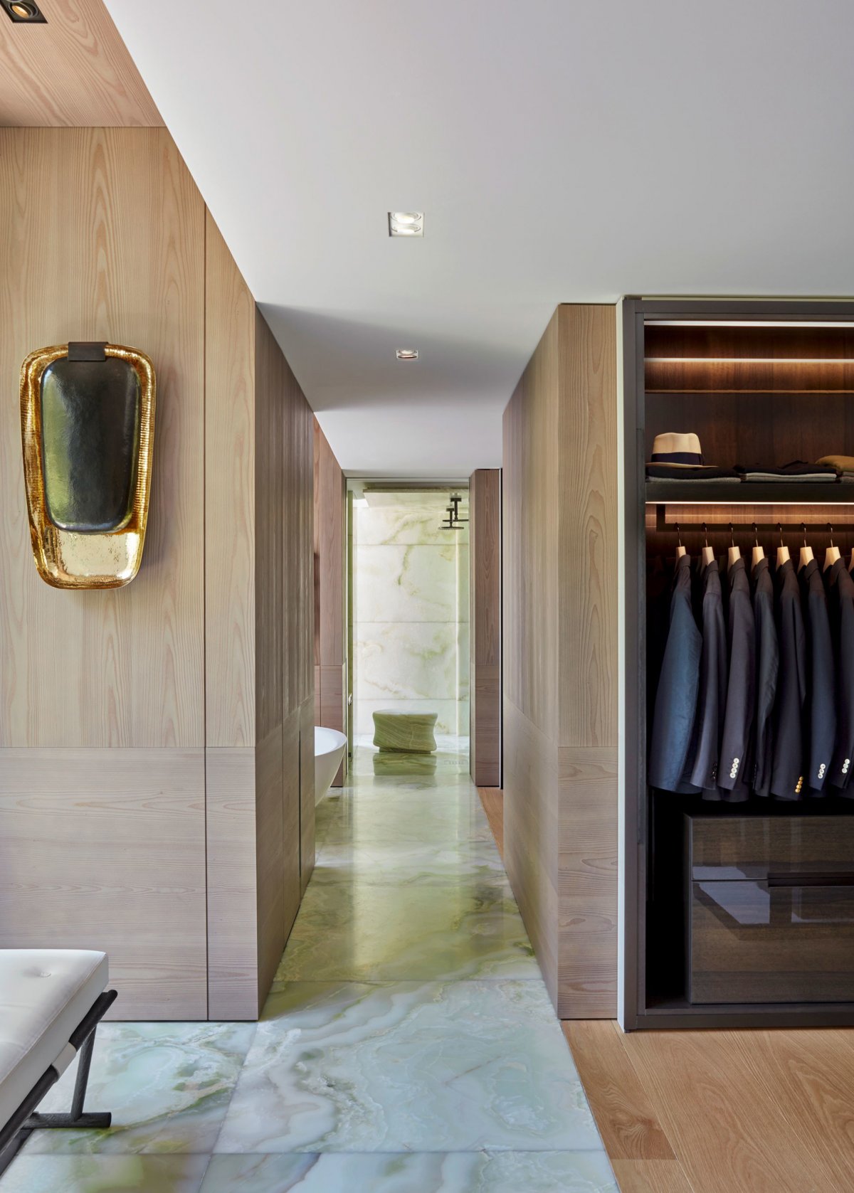 慕尼黑四层现代住宅 | 绿玛瑙石厨房，保龄球馆与自然光-18