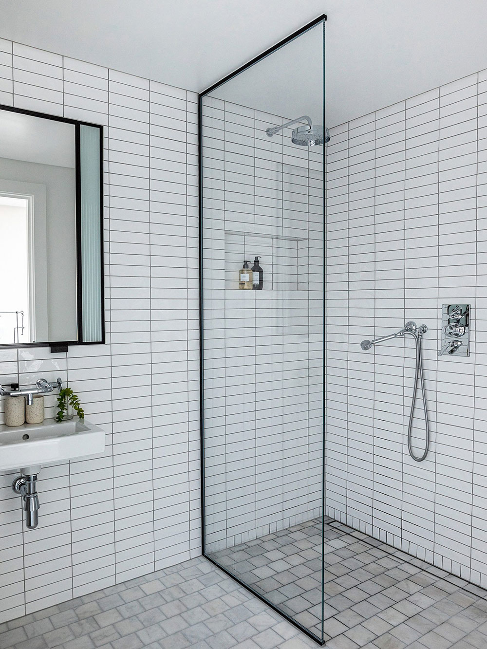 伦敦电池电站改造的时尚公寓设计-11