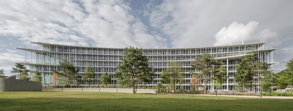 瑞士隆奥银行总部丨瑞士日内瓦丨Herzog & de Meuron-7