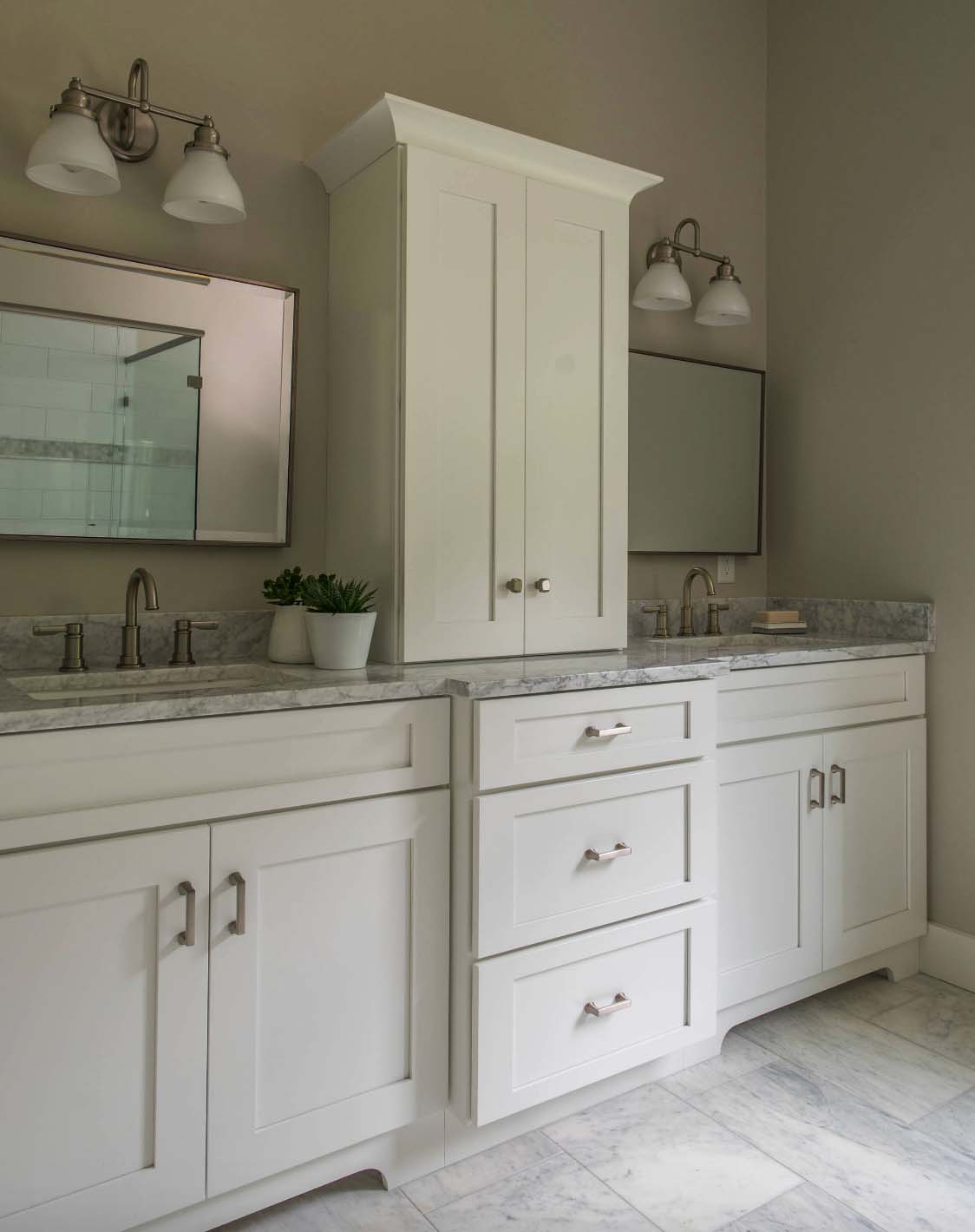 Modern farmhouse style nestled in an idyllic woodsy New England setting-10