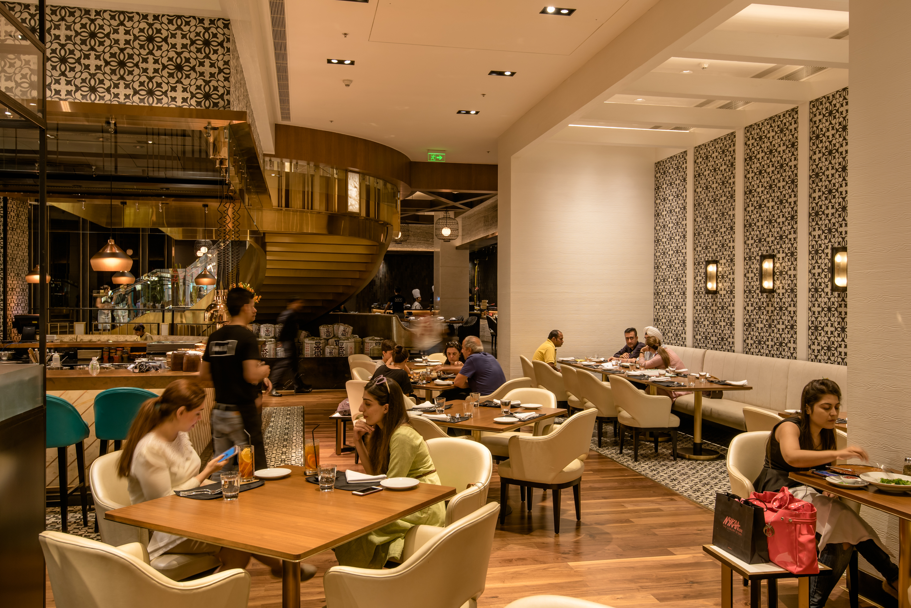 智慧照明点亮奢华商场——新德里“Chanakya”商场案例-29