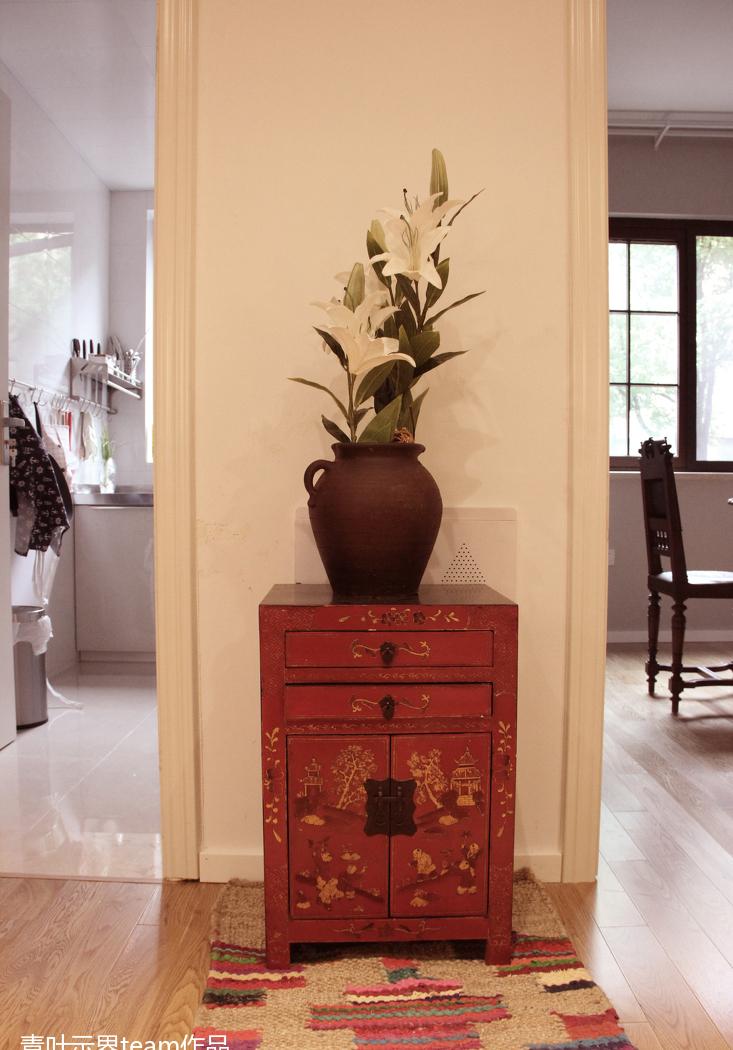 10 公分实木厚板床头柜,85 平米小户型大改造-4