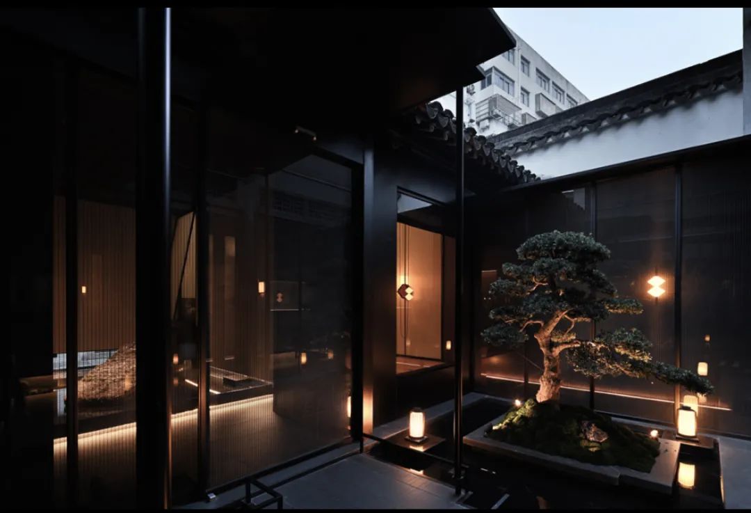 江南烟雨中的港式火锅餐厅设计丨中国无锡丨NONEZONE 南筑设计-21