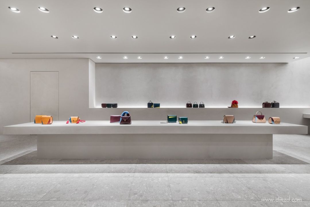 极简大师 John Pawson 打造 Valextra 米兰旗舰店-18