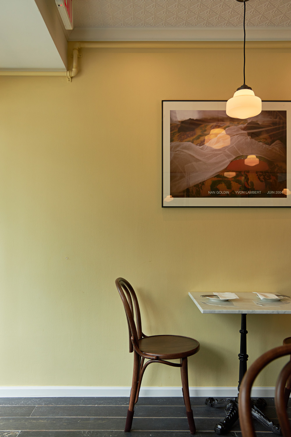 "韩国某公寓的 8 平米极简内饰设计"-13