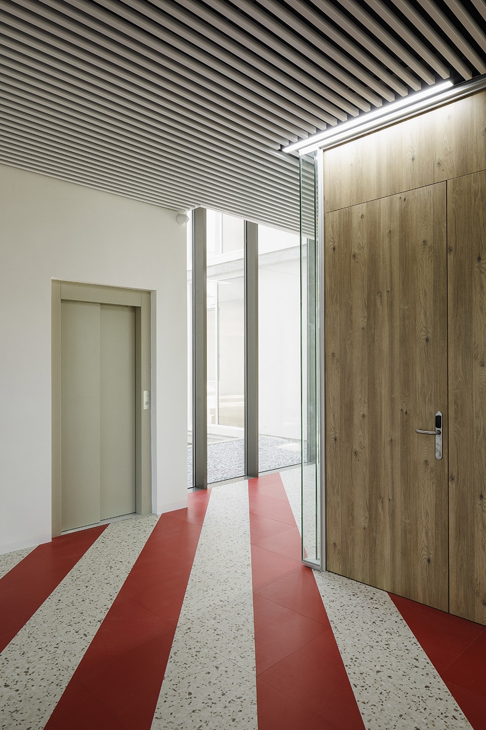 Malaga 红十字协会办公总部丨西班牙丨endosdedos® architecture-49