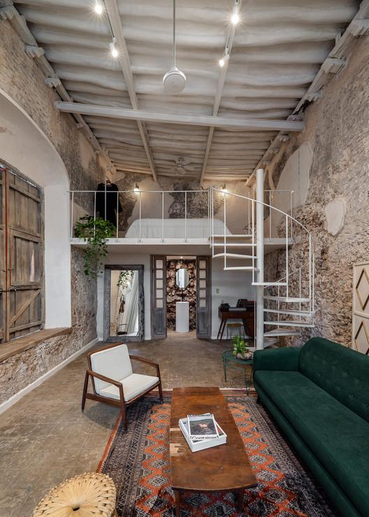 墨西哥废弃建筑变身现代浪漫居所丨Arista Cero,Gina Góngora-10