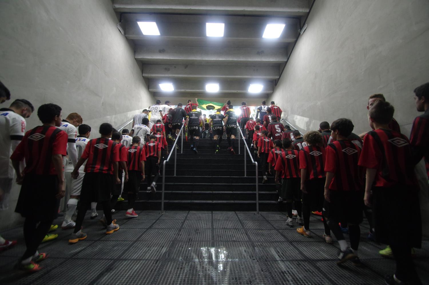 阿雷纳达拜萨达体育场-6