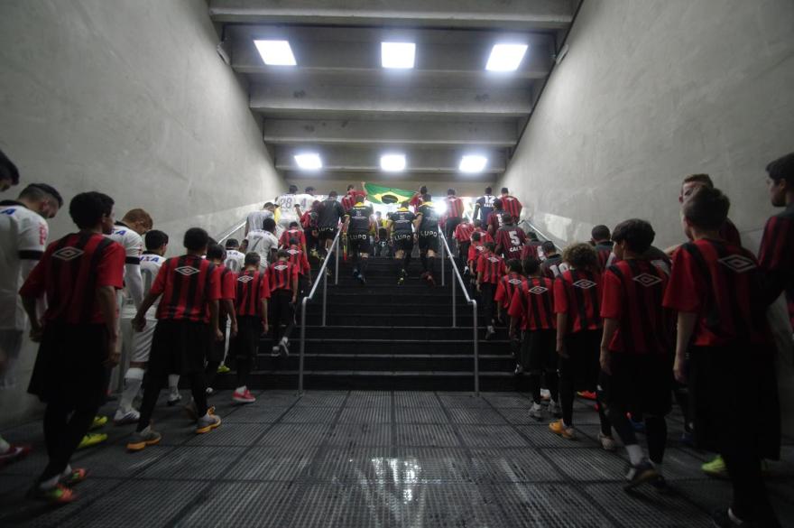 阿雷纳达拜萨达体育场-6