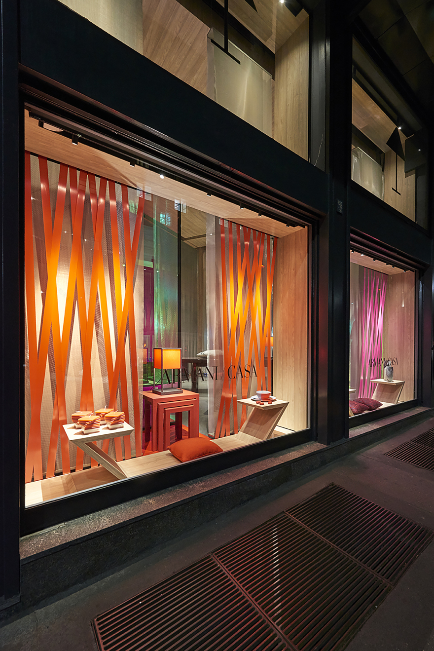 armani casa christmas window display 2017-12