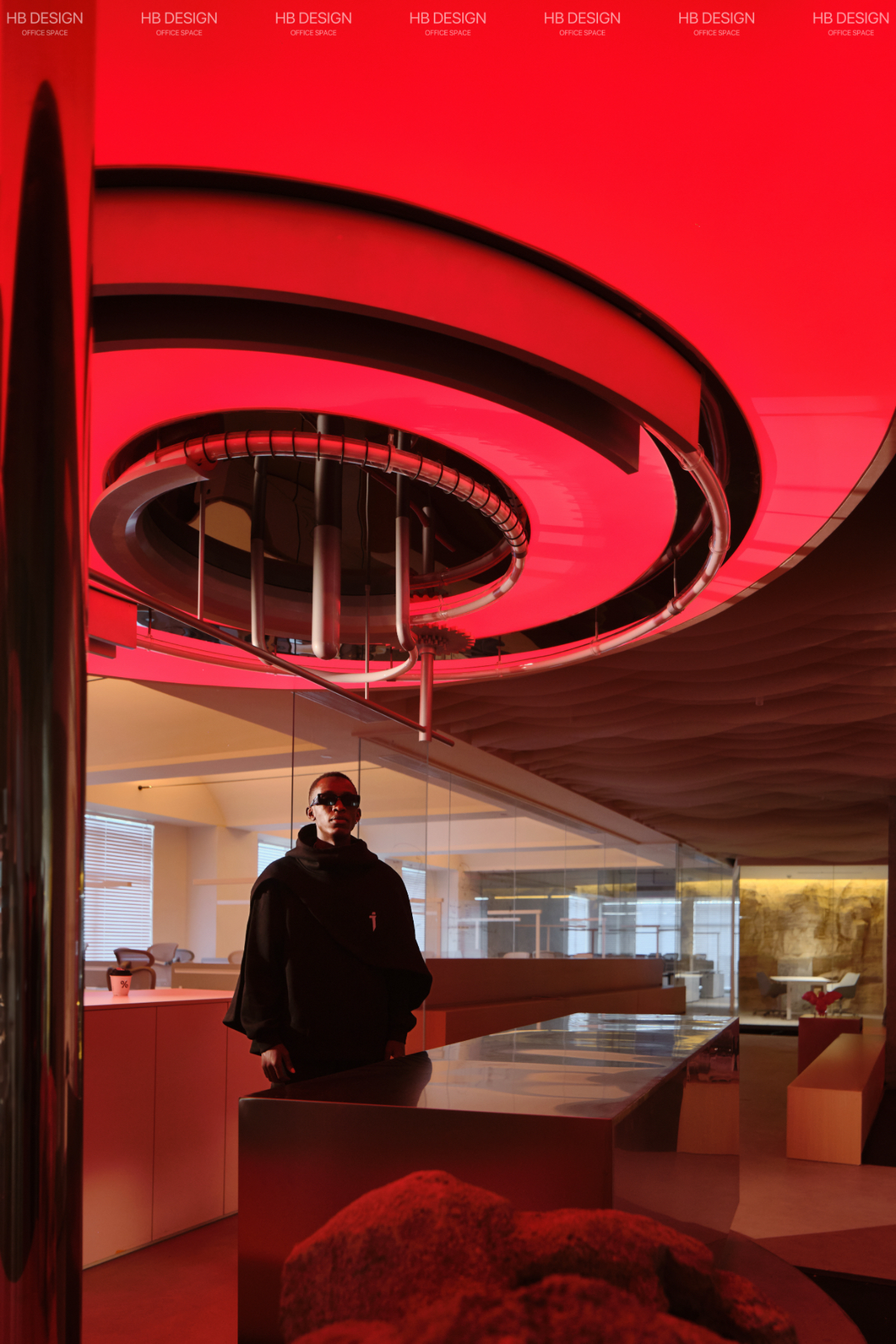 Hb禾本 | CHIC VEN | 办公室里的秀场-9