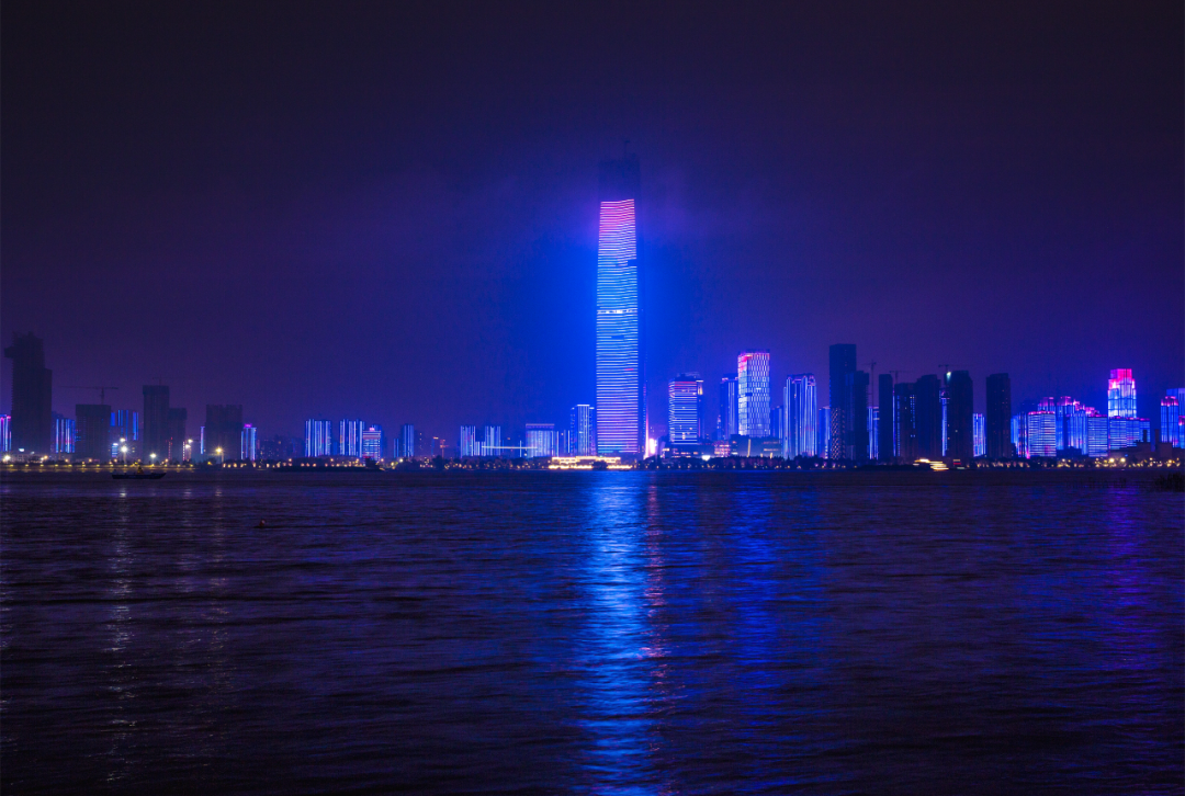 武汉绿地中心 | 长江巨幕下的室内设计盛宴-0