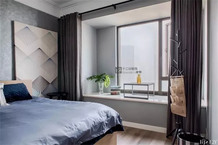 重庆现代风住宅的个性色彩搭配-18