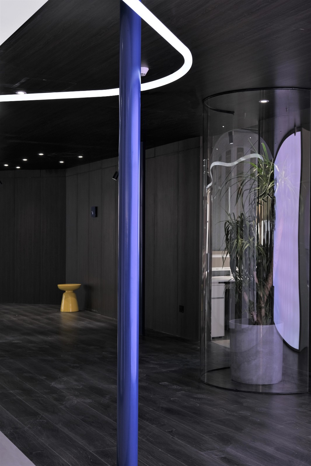 逻辑生成 · 新媒体集团年轻化办公空间设计-0