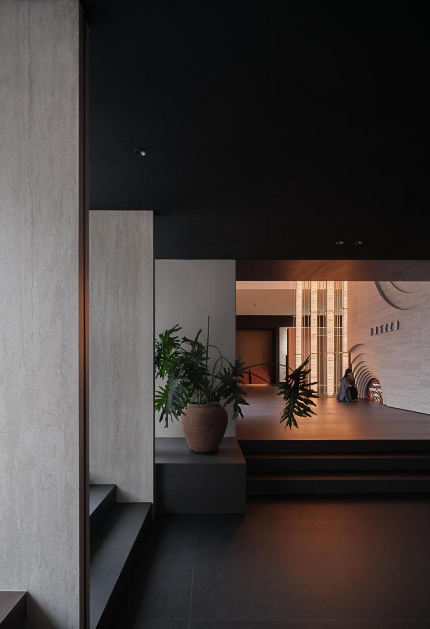 拓维设计 · 佛山SUNDARE岩板·瓷砖集合体验馆丨中国佛山丨佛山市拓维室内设计有限公司-12