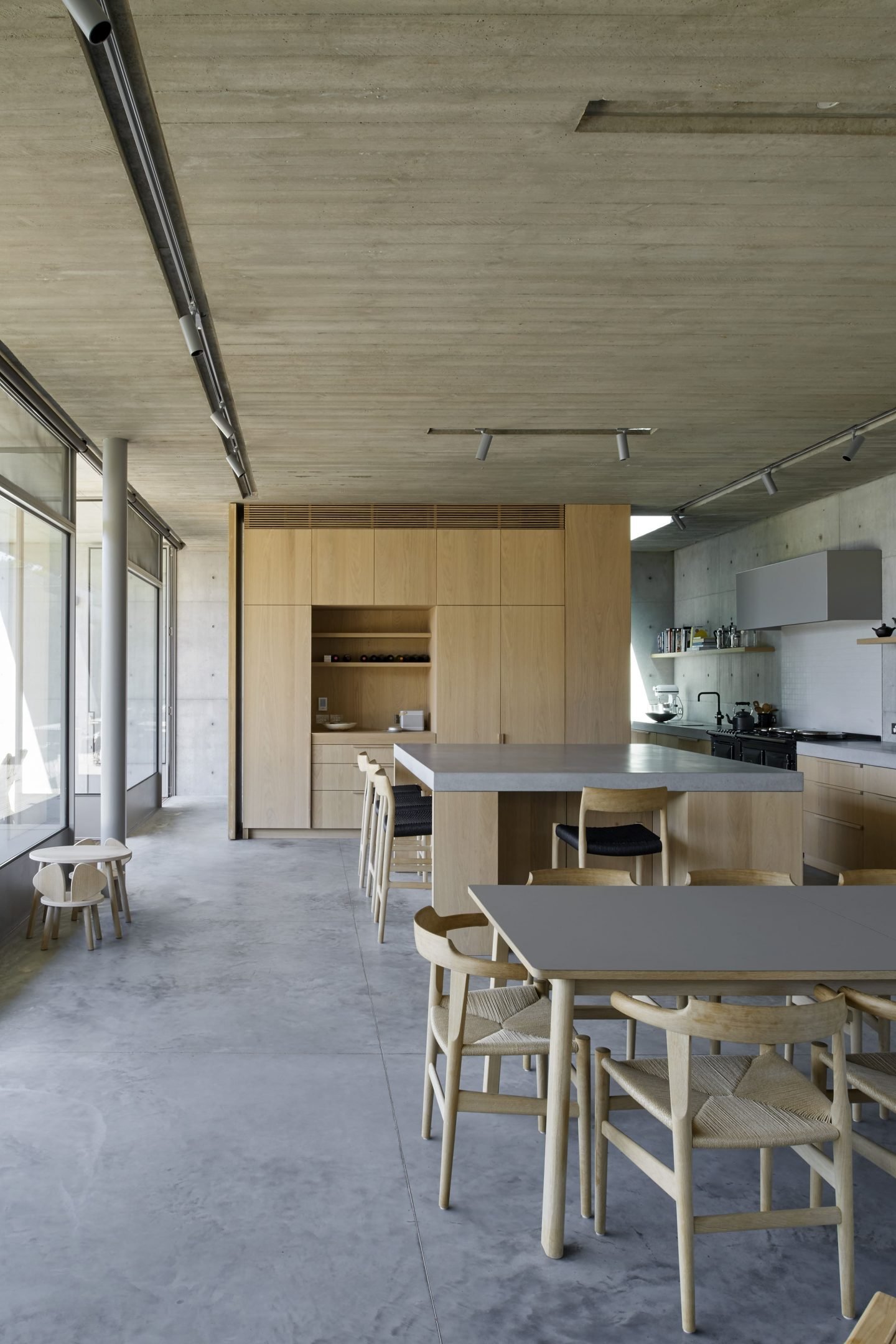 Contrasts And Duality Of Materiality Inform The Design Of House At Prickly Rocks - IGNANT-14