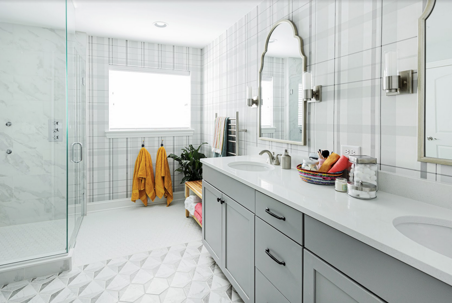 轻松升级！打造豪华浴室的平价技巧-75