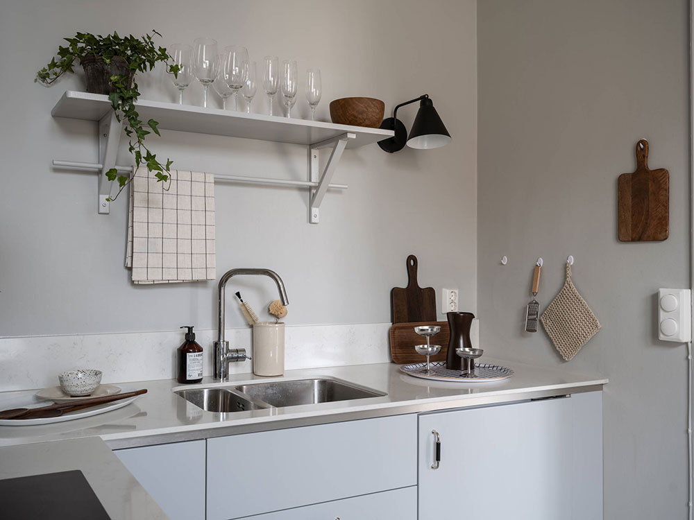 瑞典 41 平米小公寓的温馨灰色空间设计-13