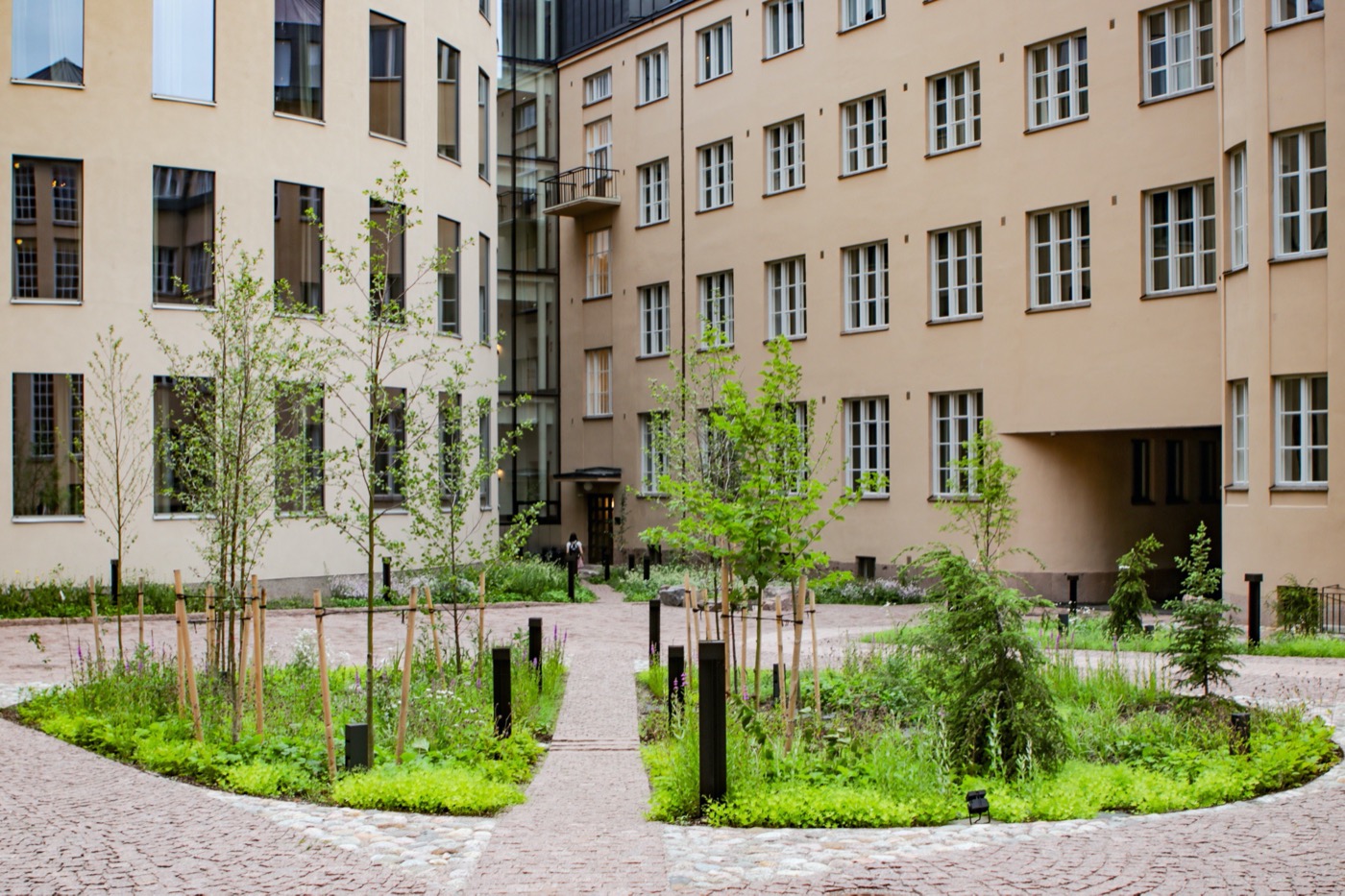 Scandic Grand Central Helsinki Courtyard | 绿色秘境酒店庭院设计-14