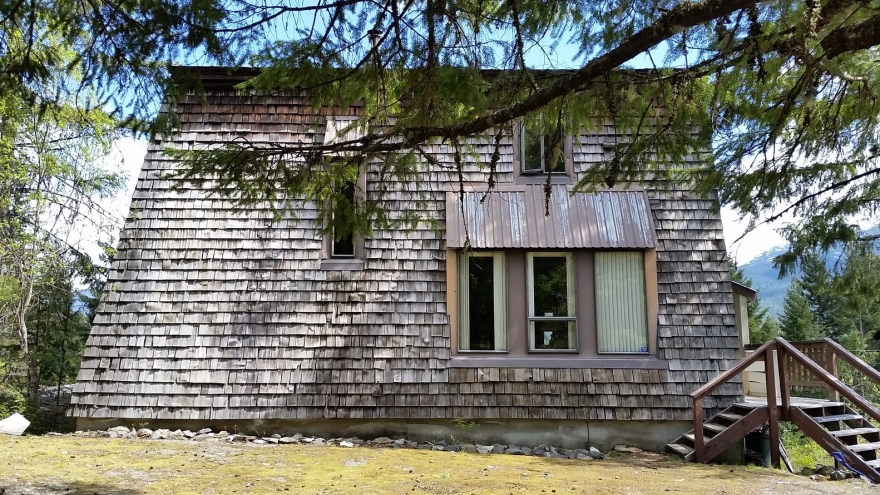 惠斯勒老屋翻新,现代仓库工业风格与传统船舱的完美结合-20