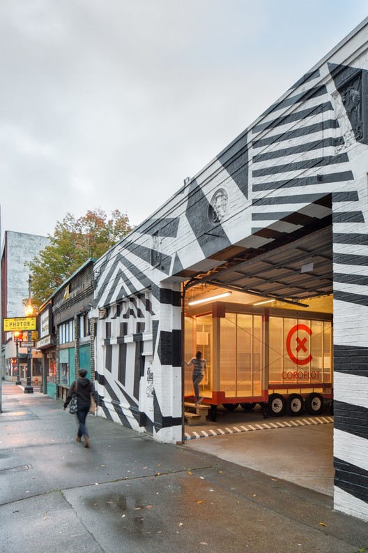 Coroflots Mobile Work Unit  LOS OSOS-1