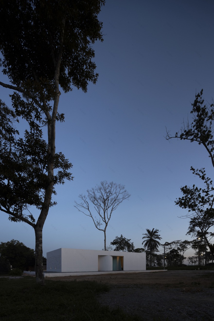 白宫(注:在葡萄牙语等语言中,Casa Branca字面意思是白色的房子,常用来指美国白宫) 丨巴西丨NEBR arquitetura-44