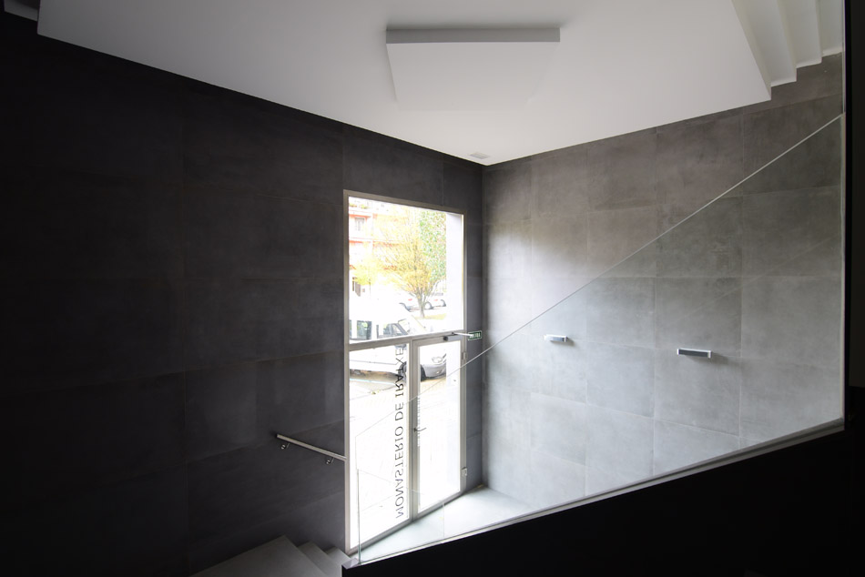 Calle Monasterio de Irache 41电梯更换项目丨Monente Arquitectura-4