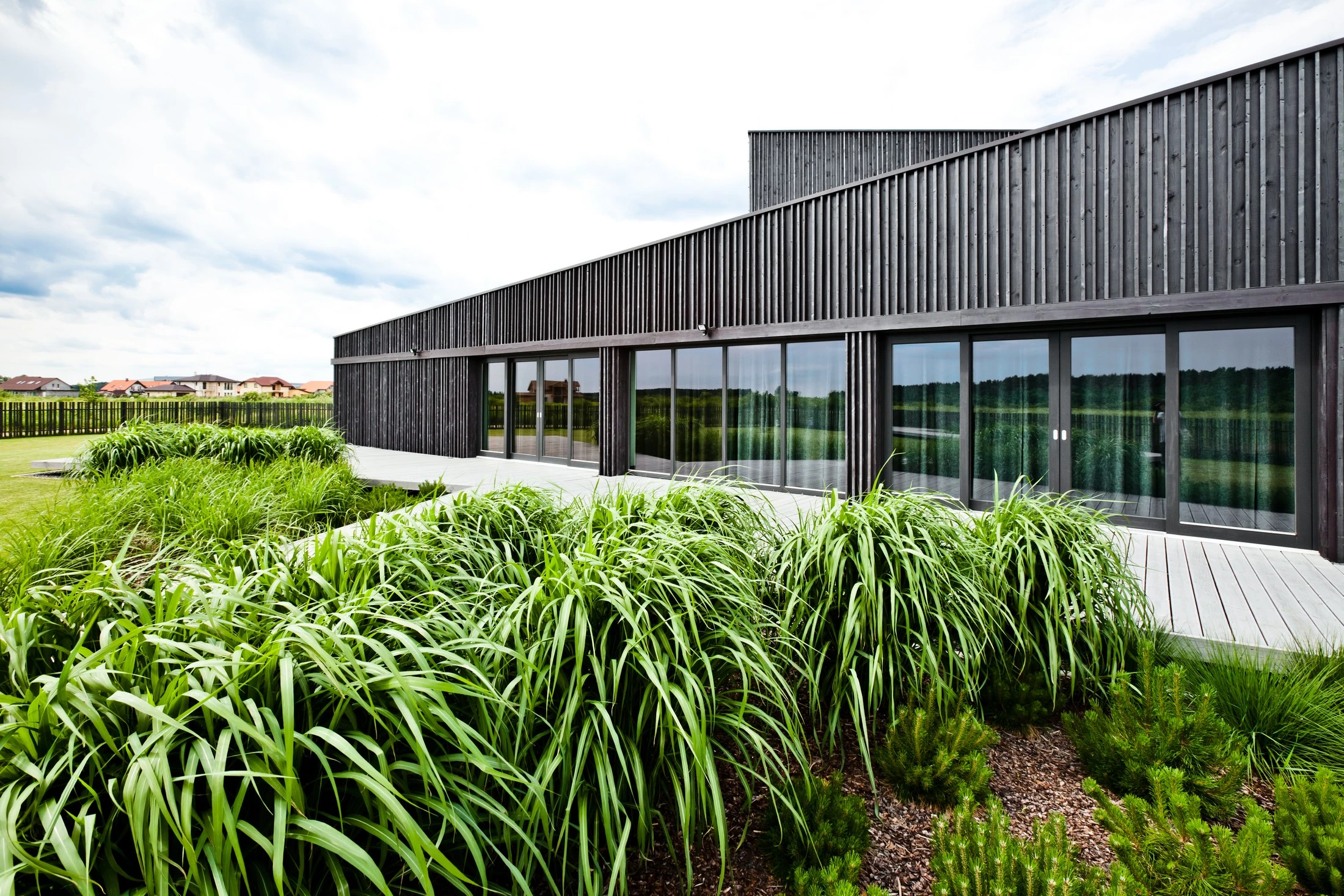 私人住宅中的日式庭园空间-13