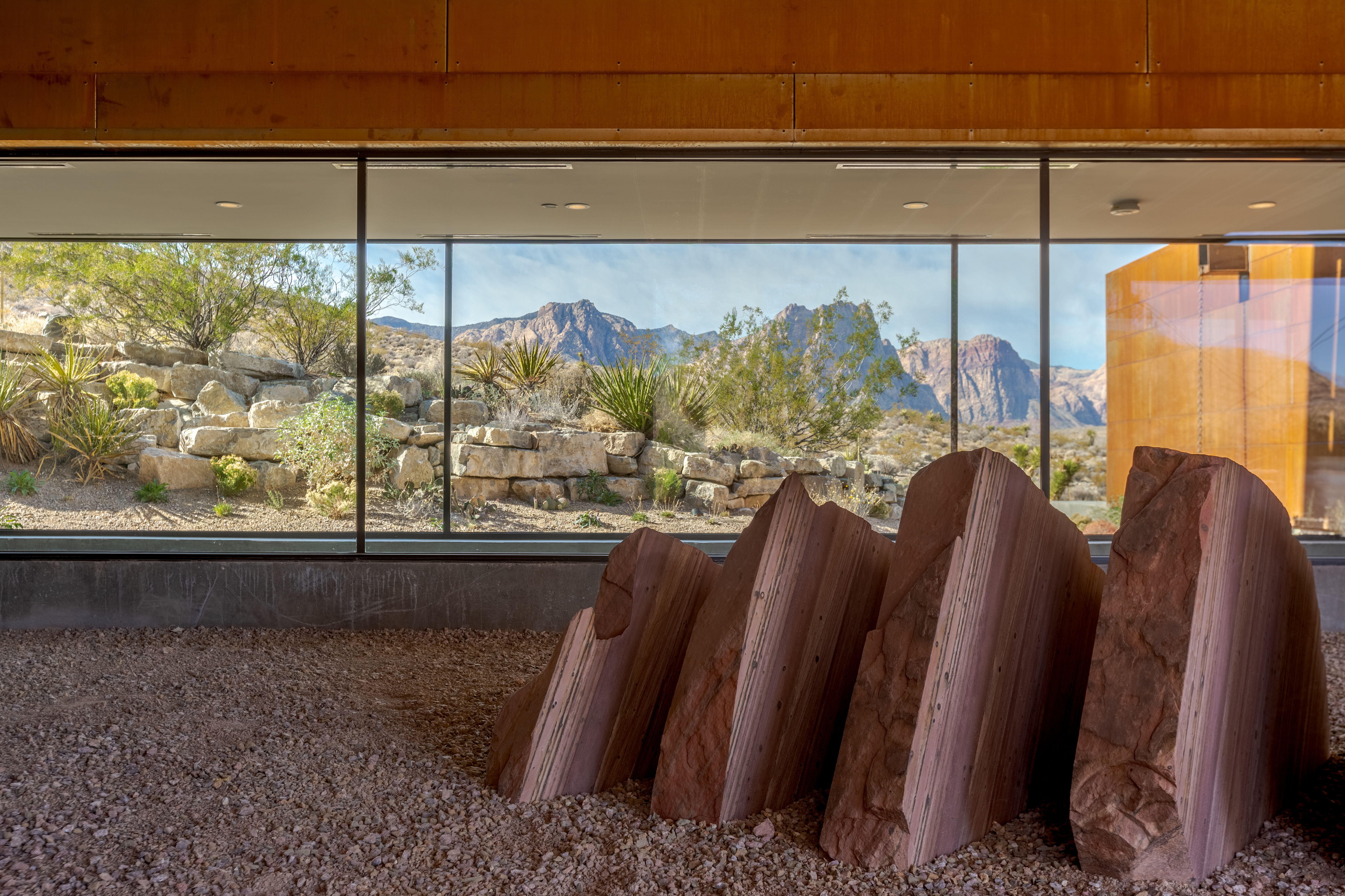 minimum/MAXIMUM | PUNCH-6