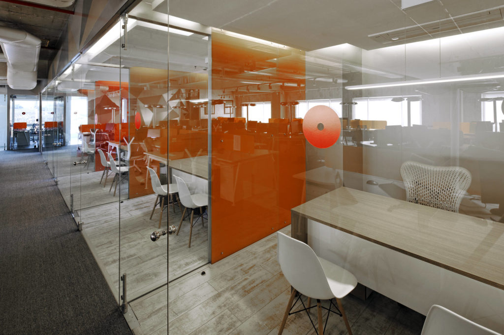 由于不清楚这个特定词汇 Alufit 所指的具体场景和专业领域，难以给出准确翻译这里暂时提供错误提示，它可能是一个商标名、产品名等，需要更多背景信息才能唯一准确地进行翻译 丨印度班加罗尔丨FADD Studio-14