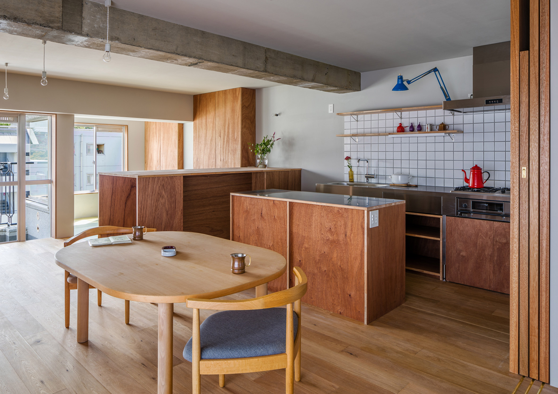 东京极简公寓设计 | 隐藏式厨房与木质元素展现传统日式美学-35