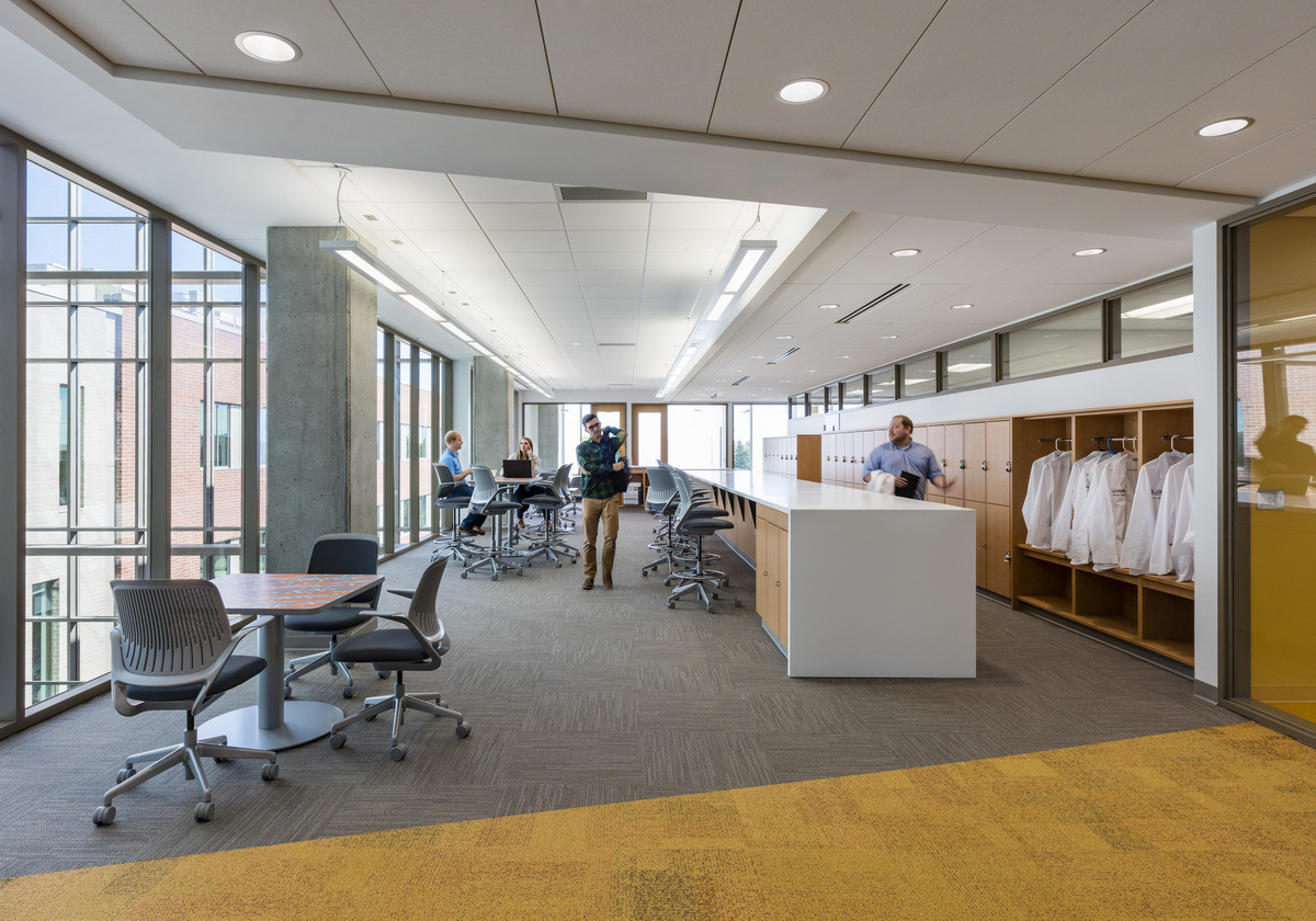 北达科他大学医学院+健康科学学院-13