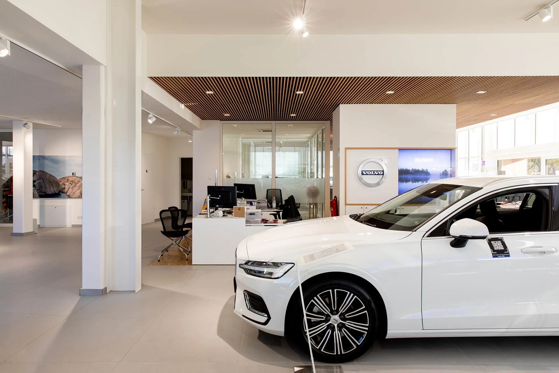 沃尔沃汽车专卖店托尔克·菲舍尔丨德国丨Mosa-15